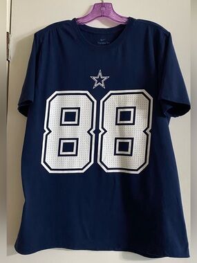 Nike Men's Navy T‑Shirt with White 88 and Star Graphic LAMB
